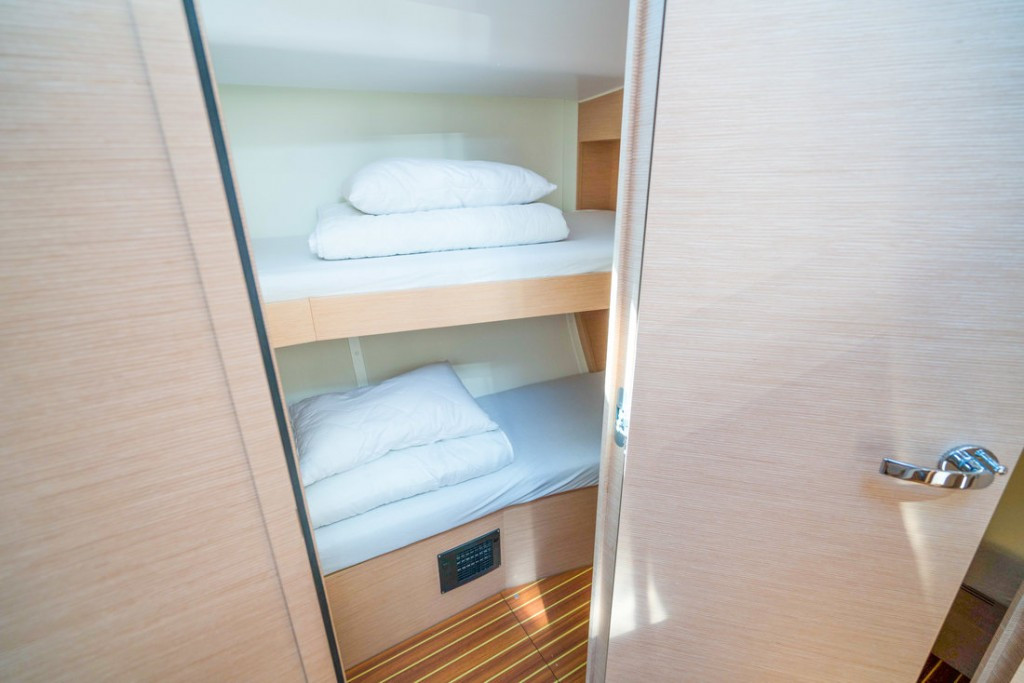 Yacht ELAN - Impression 50 "Sasha"