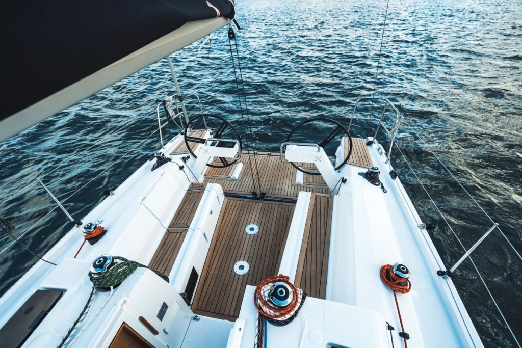 Yacht ELAN - E4 "Shark"