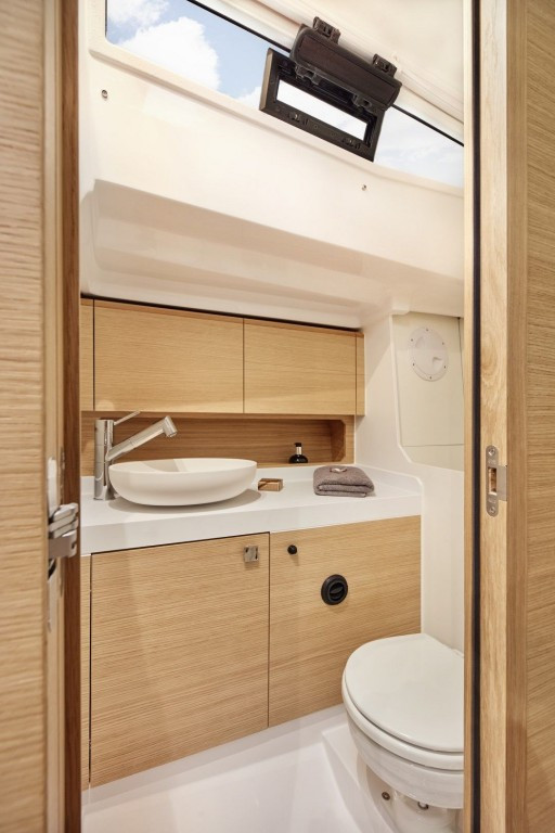 Yacht ELAN - E4 "Shark"