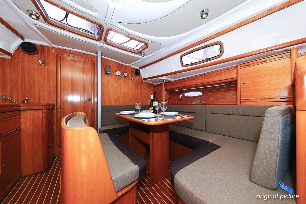 Yacht BAVARIA - 39 Cruiser "Linda"