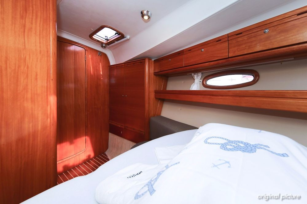 Yacht BAVARIA - 39 Cruiser "Linda"