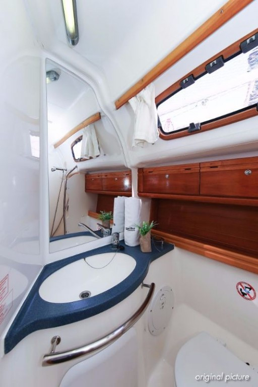 Yacht BAVARIA - 39 Cruiser "Linda"