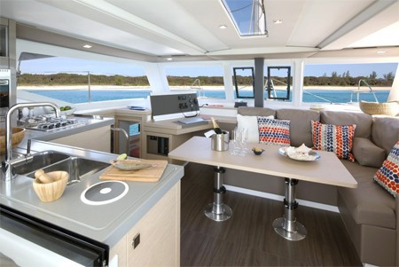 Yacht FOUNTAINE PAJOT - Lucia 40 "Relax Planet"