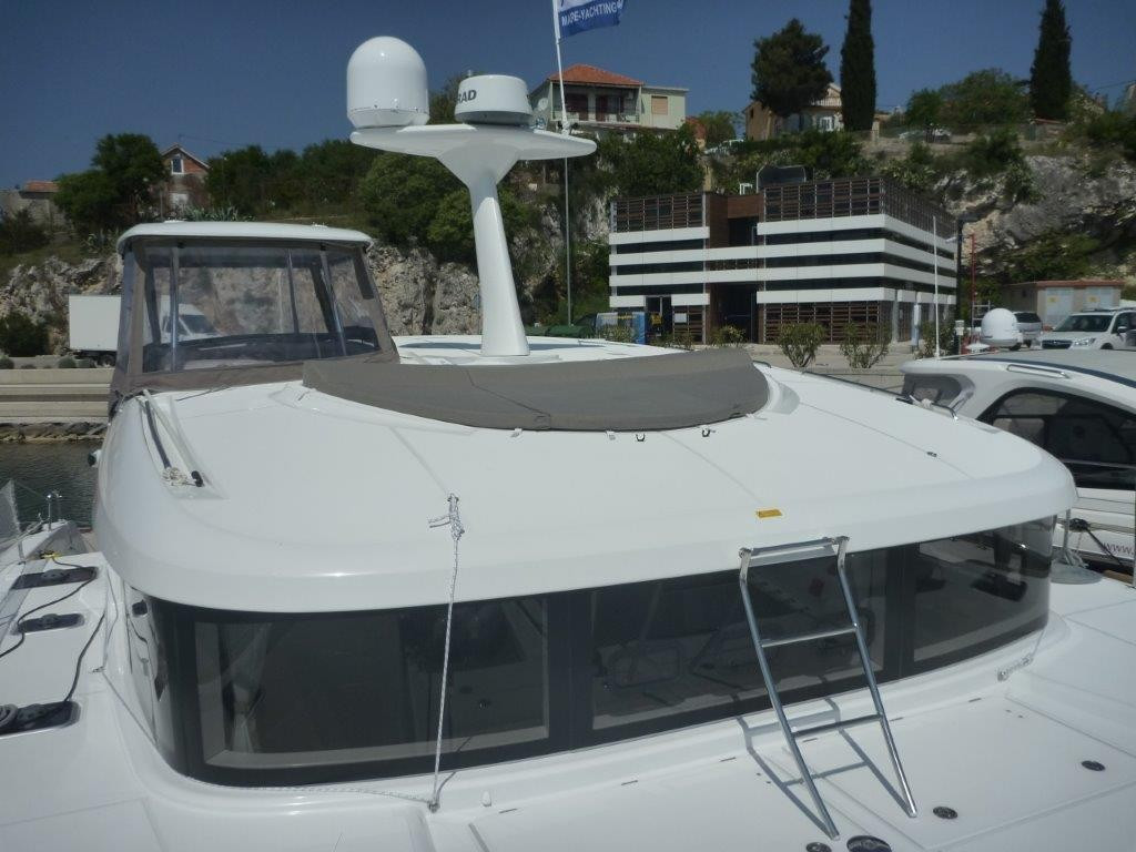 Yacht LAGOON - 40 Motoryacht "Family"