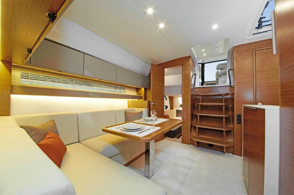 Yacht BAVARIA - S45 HT "Varola"