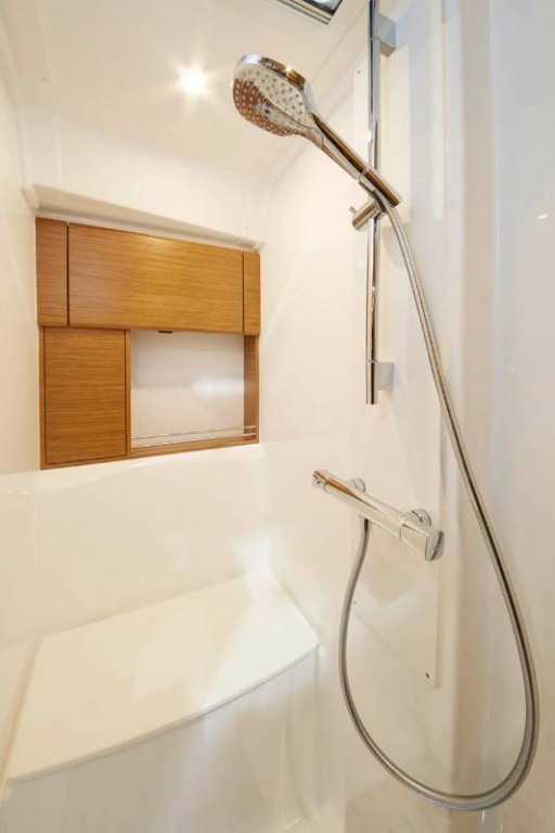 Yacht BAVARIA - S45 HT "Varola"