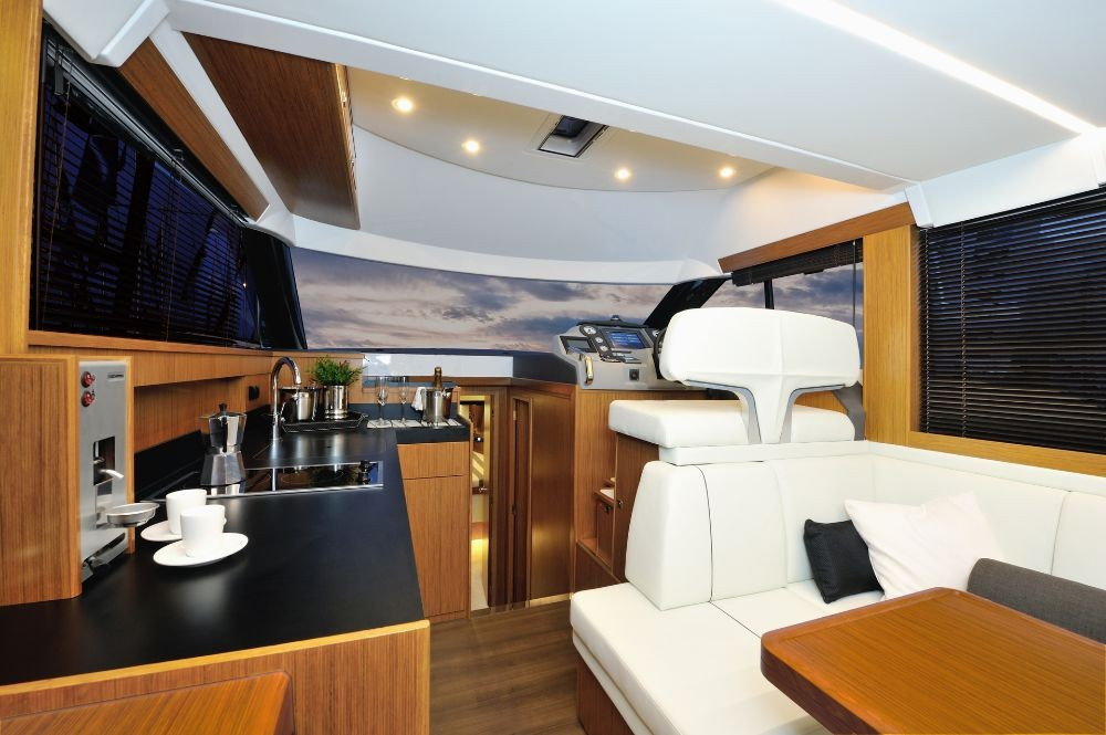 Yacht BAVARIA - Virtess 420 Fly "Lana"