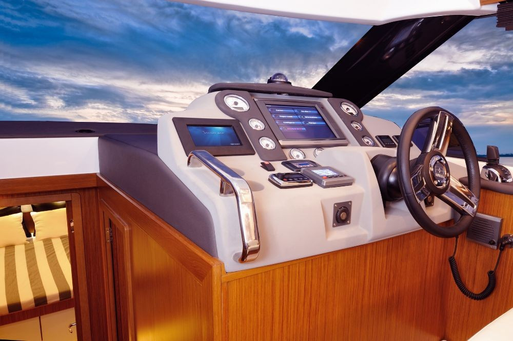 Yacht BAVARIA - Virtess 420 Fly "Lana"