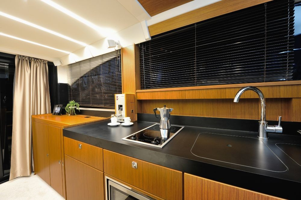 Yacht BAVARIA - Virtess 420 Fly "Lana"