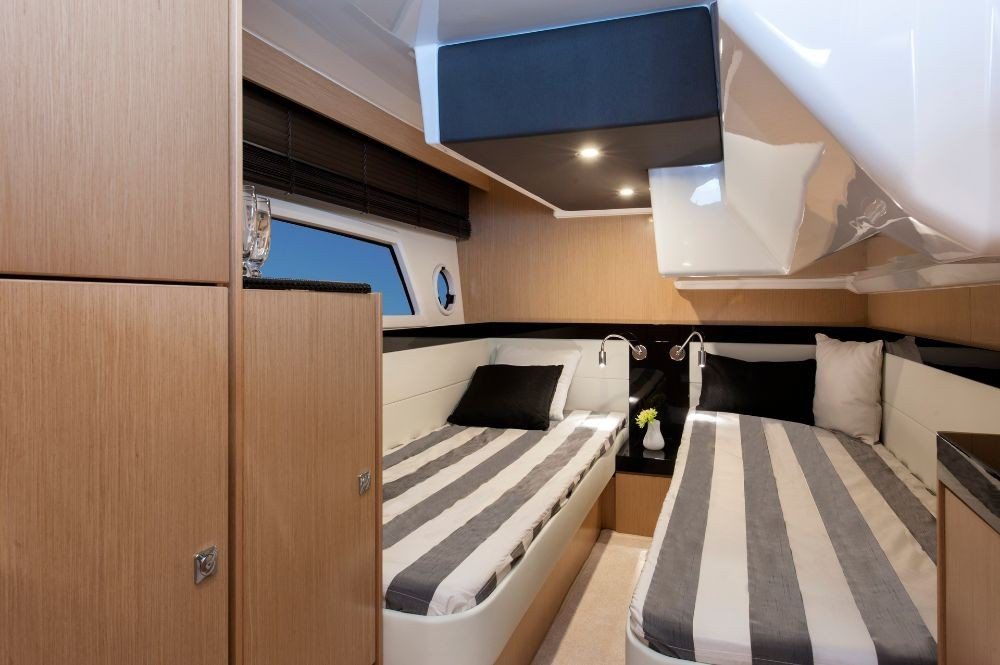 Yacht BAVARIA - Virtess 420 Fly "Lana"