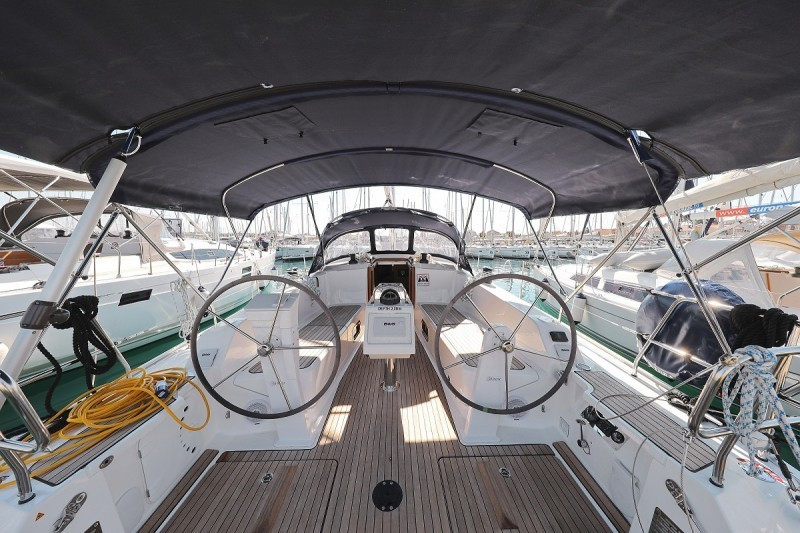 Yacht BAVARIA - Cruiser 41 "Hemonaty"