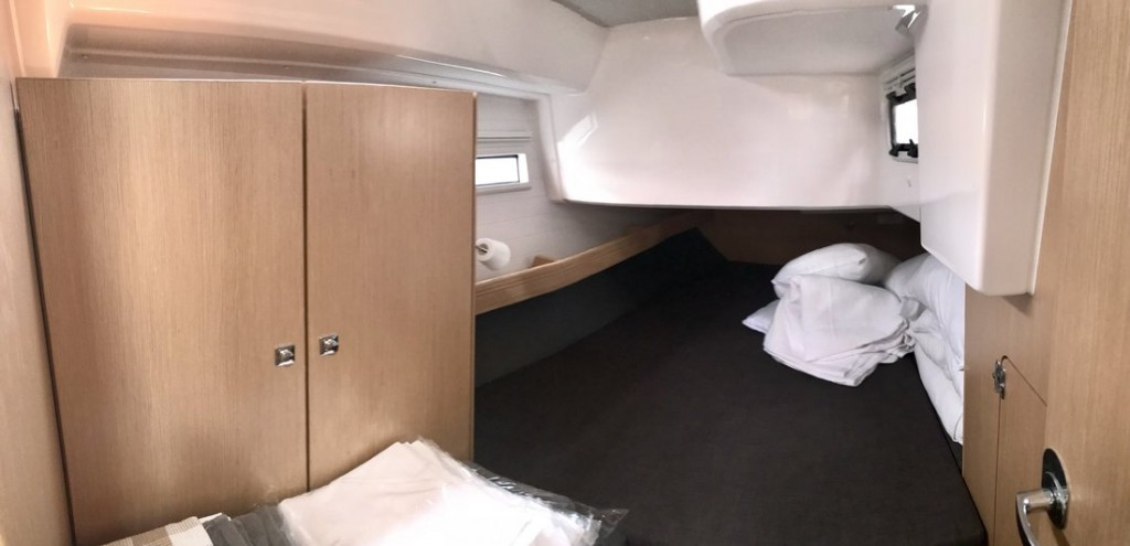 Yacht BAVARIA - Cruiser 41 "Leonidas"