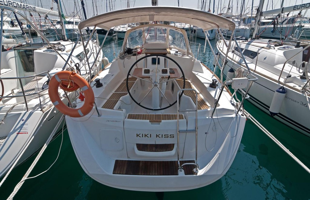 Yacht JEANNEAU - Sun Odyssey 33i "Kiki Kiss"
