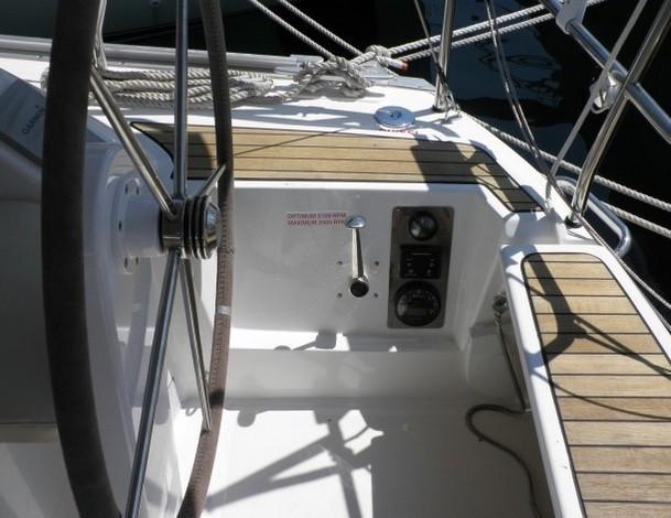 Yacht BAVARIA - Cruiser 34 "Tika"