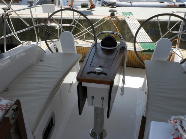 Yacht BAVARIA - Cruiser 34 "Tika"