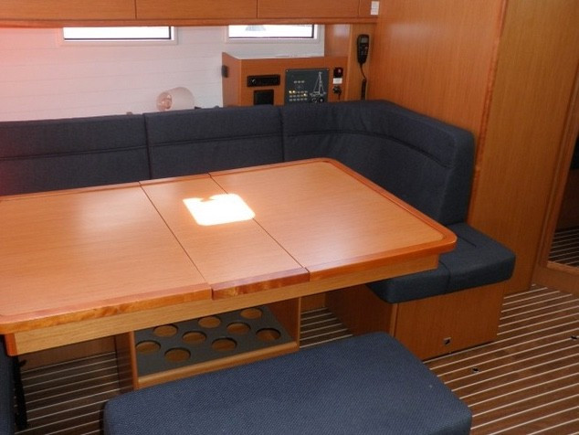 Yacht BAVARIA - Cruiser 34 "Taka"