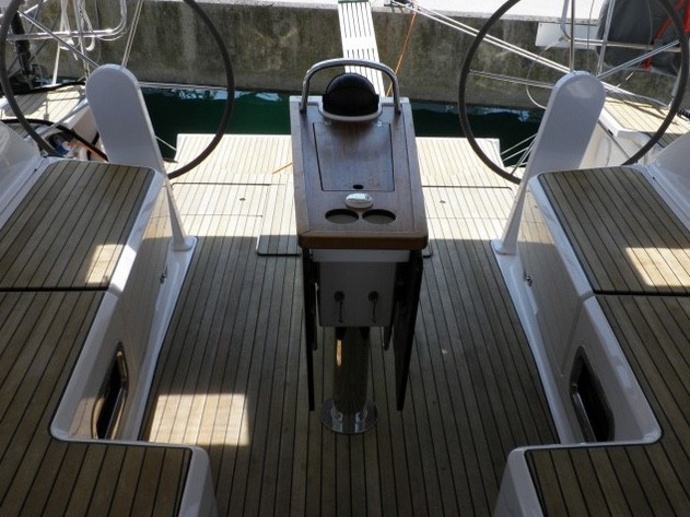 Yacht BAVARIA - Cruiser 34 "Taka"
