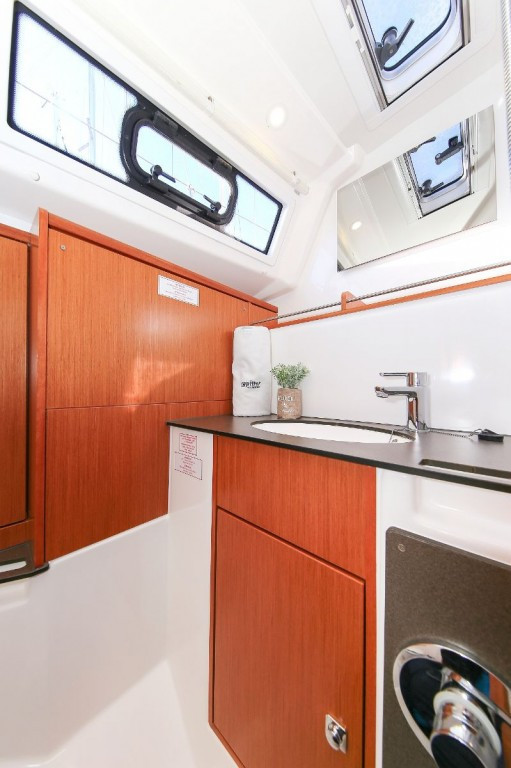 Yacht BAVARIA - Cruiser 37 "Bella Angelina"