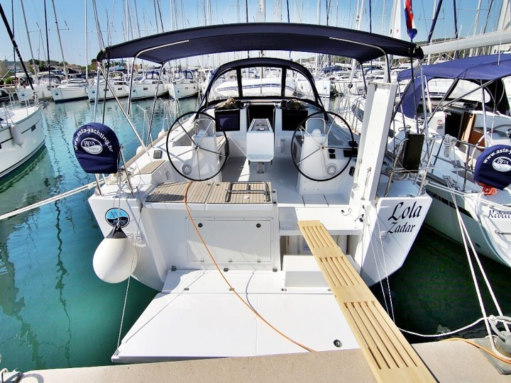 Yacht DUFOUR - 460 Grand Large "Lola"