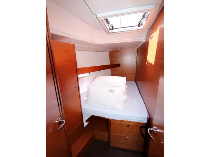 Yacht DUFOUR - 460 Grand Large "Lola"