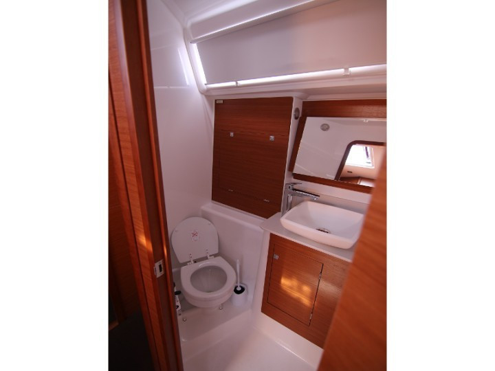 Yacht DUFOUR - 460 Grand Large "Lola"