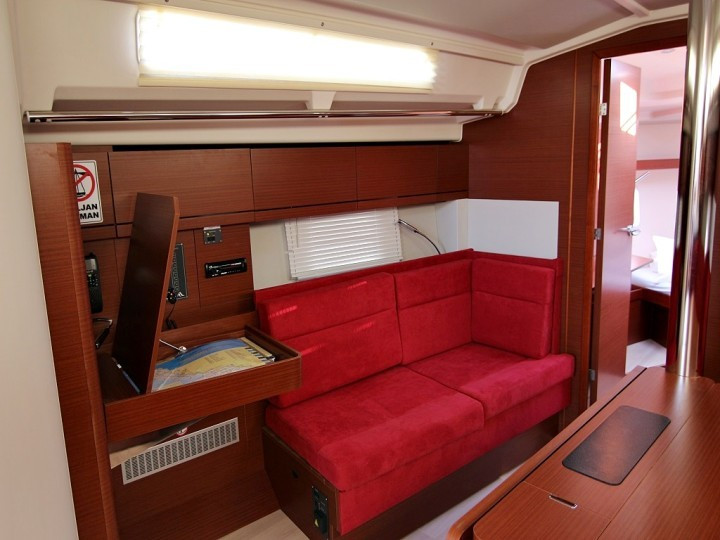 Yacht HANSE - 418 "Eva"