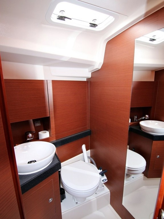 Yacht HANSE - 418 "Eva"