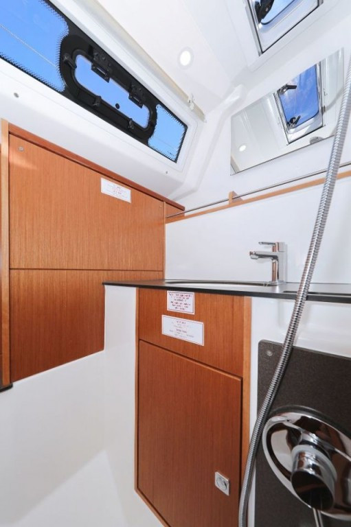 Yacht BAVARIA - Cruiser 37 "Lupe"