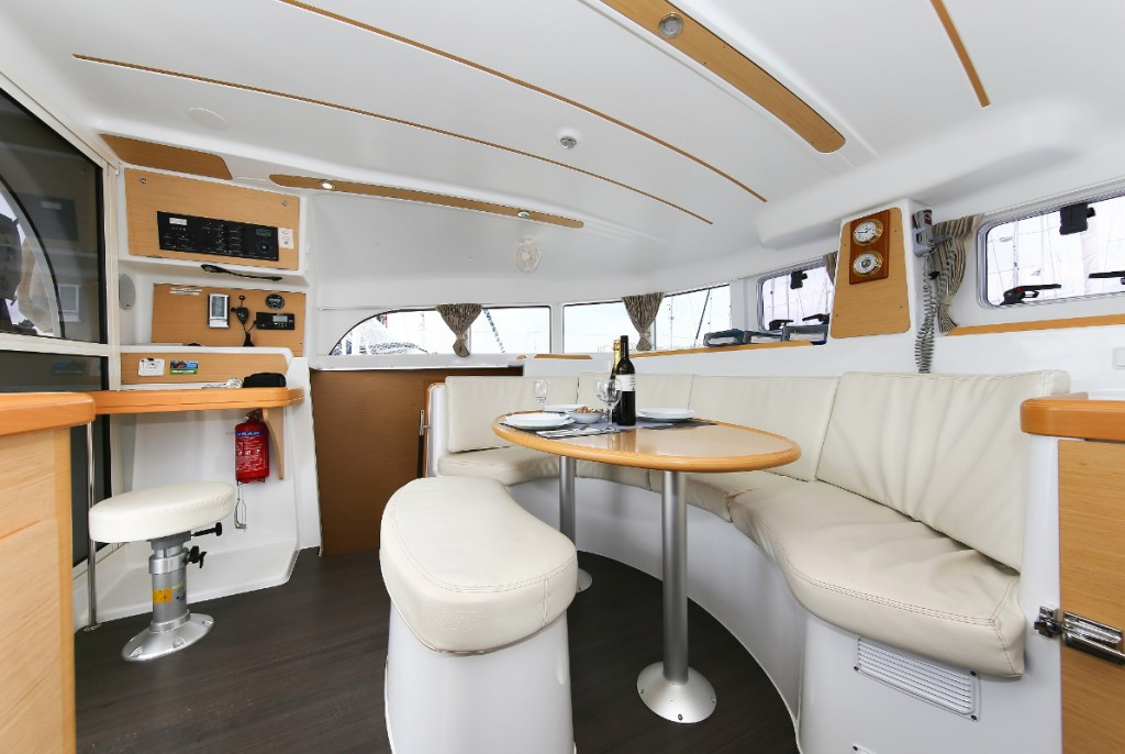 Yacht LAGOON - 380 "Eos"