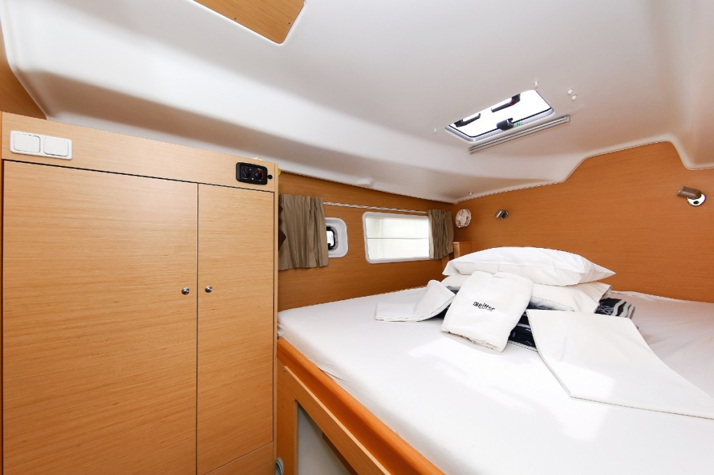 Yacht LAGOON - 380 "Eos"