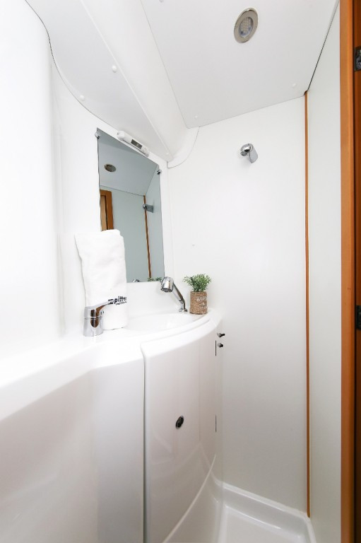 Yacht LAGOON - 380 "Eos"