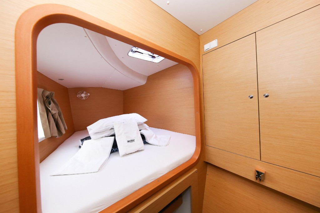 Yacht LAGOON - 380 "Eos"