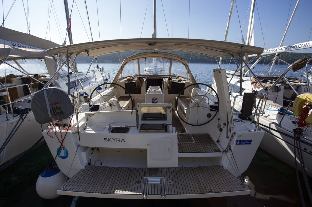 Yacht DUFOUR - 412 Grand Large "Skyra"