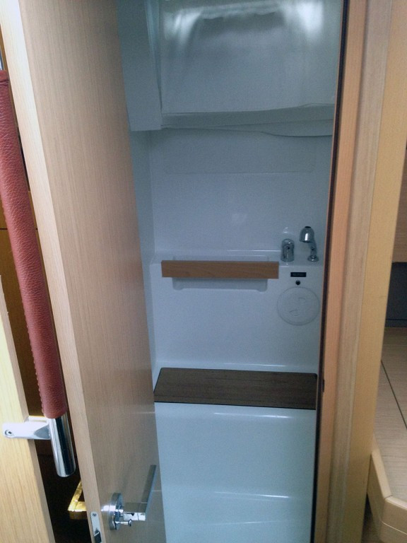 Yacht BENETEAU - Oceanis 38 "Omega"