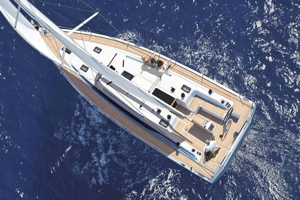 Yacht BAVARIA - C42 Style "Silver Seagull"