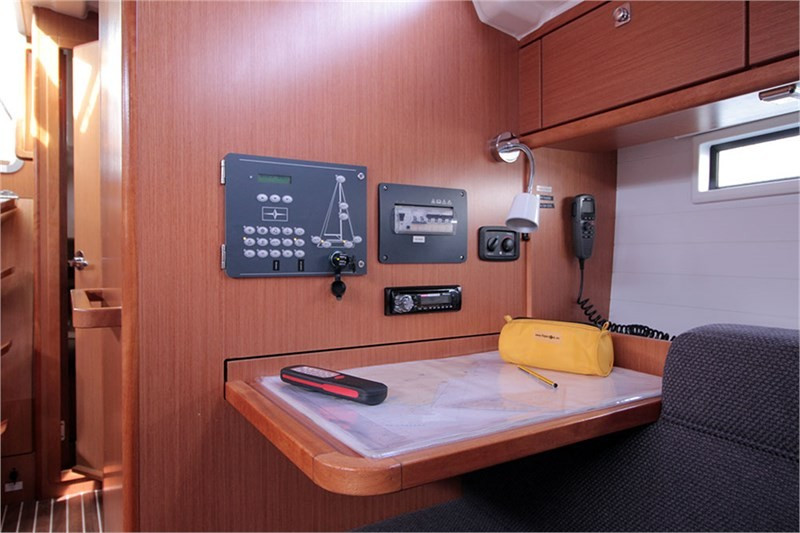 Yacht BAVARIA - Cruiser 37 "Chilly Lilly"