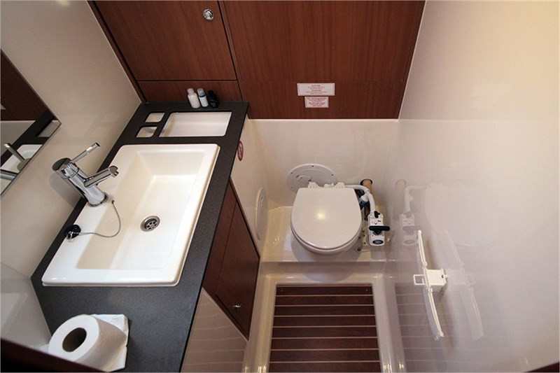 Yacht BAVARIA - Cruiser 40 "Tesoro"