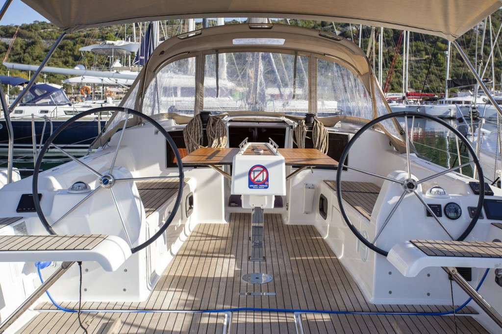 Yacht DUFOUR - 382 Grand Large "Nike"