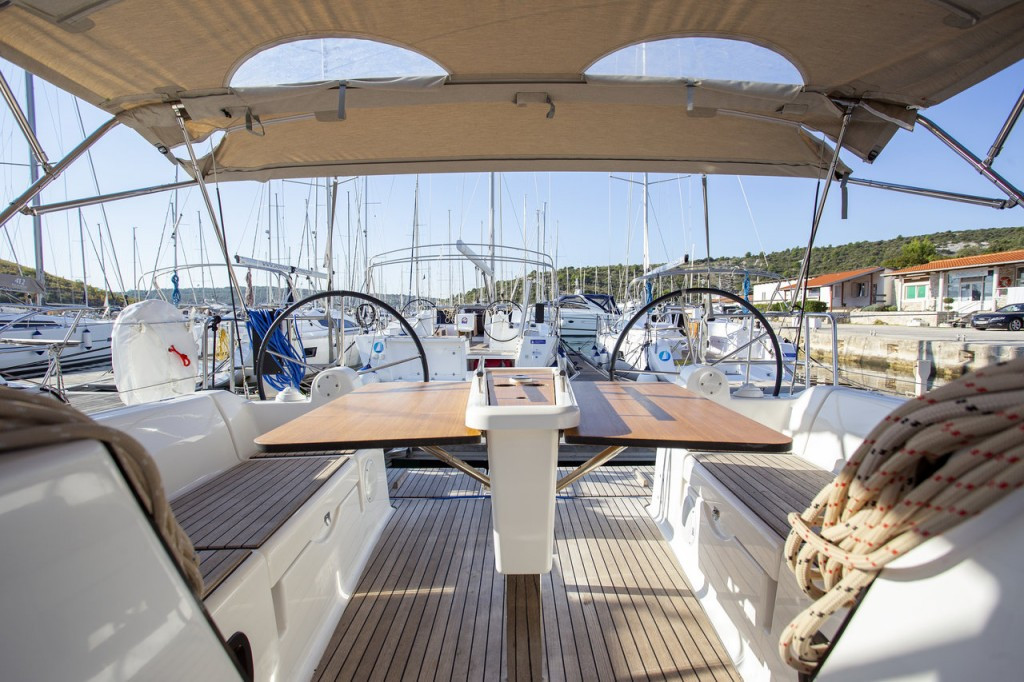 Yacht DUFOUR - 382 Grand Large "Nike"