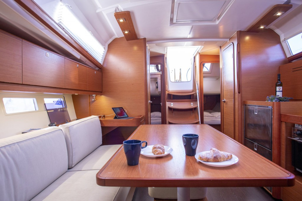 Yacht DUFOUR - 382 Grand Large "Nike"