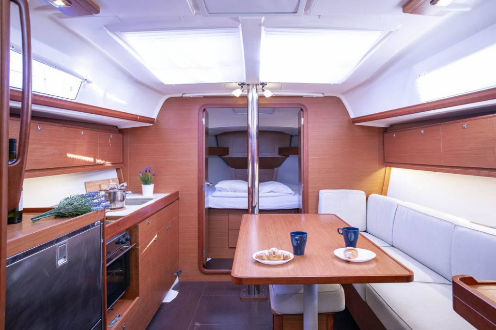 Yacht DUFOUR - 382 Grand Large "Nike"