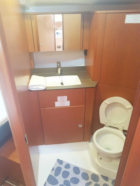 Yacht BAVARIA - Cruiser 41 "Željana III"