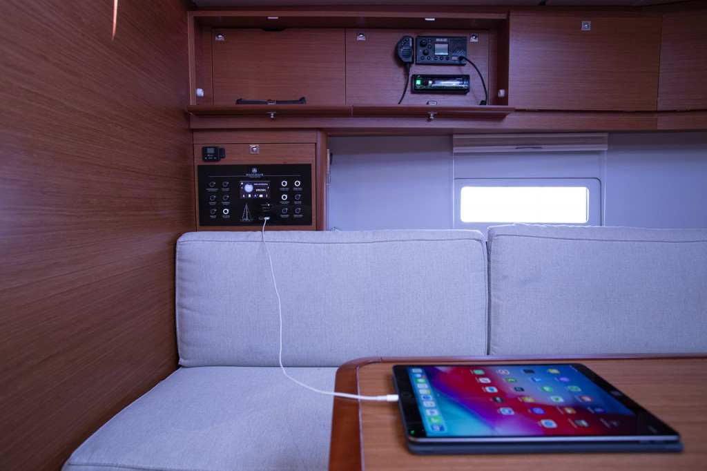 Yacht DUFOUR - 430 Grand Large "Lana V"