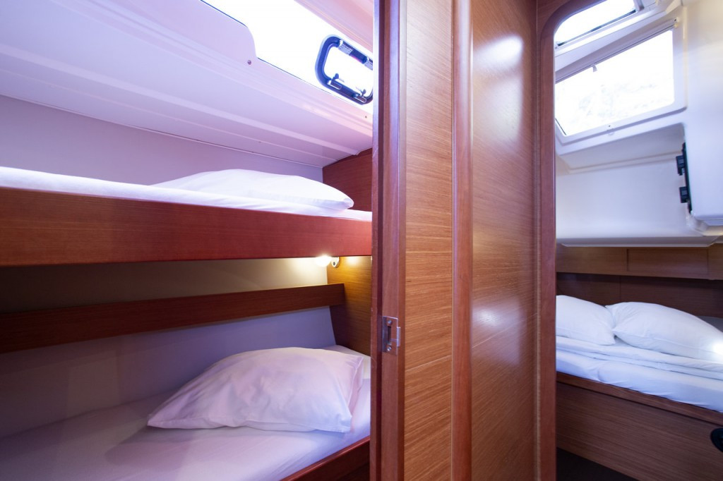 Yacht DUFOUR - 430 Grand Large "Lana V"