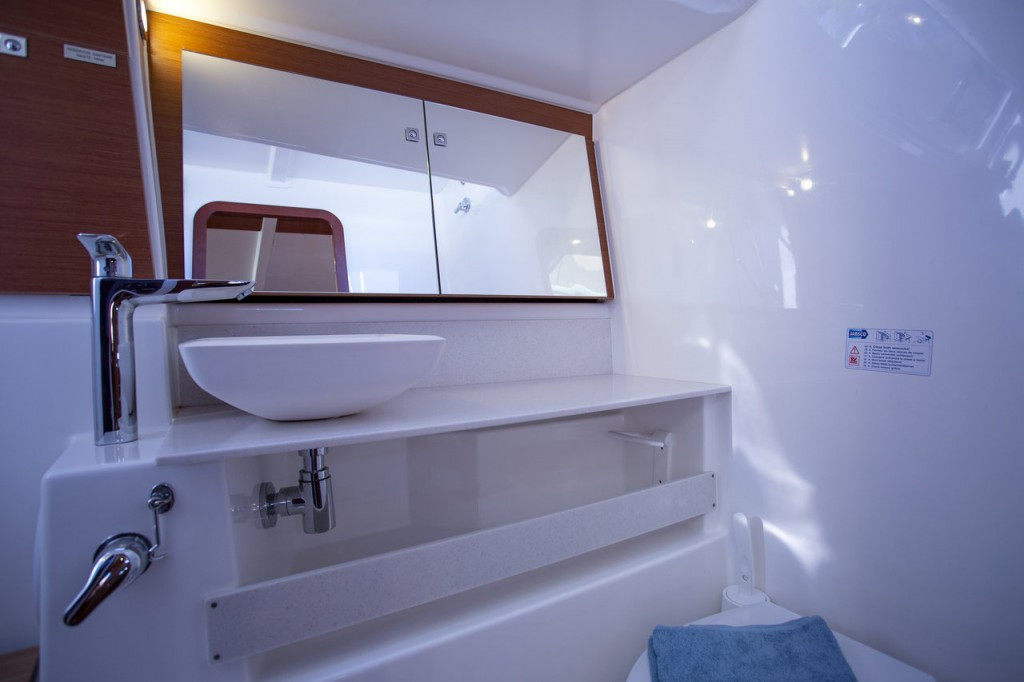 Yacht DUFOUR - 430 Grand Large "Lana V"