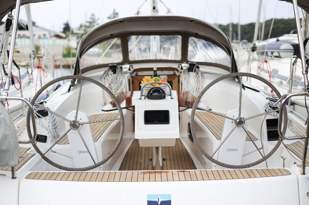 Yacht BAVARIA - Cruiser 34 "Chiara"