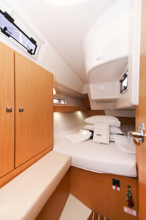 Yacht BAVARIA - Cruiser 34 "Chiara"