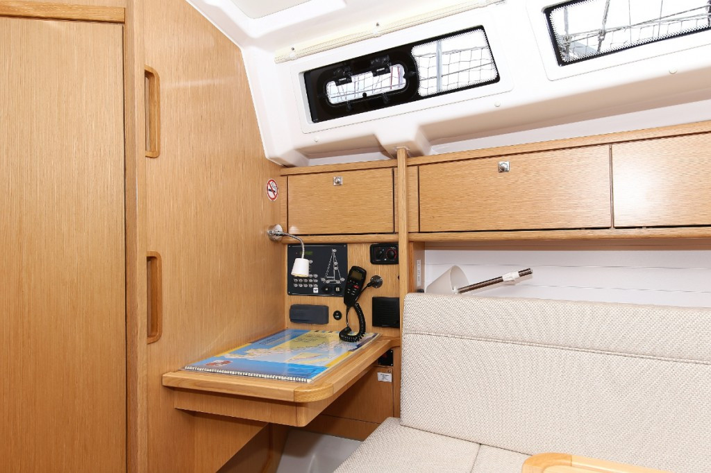 Yacht BAVARIA - Cruiser 34 "Chiara"