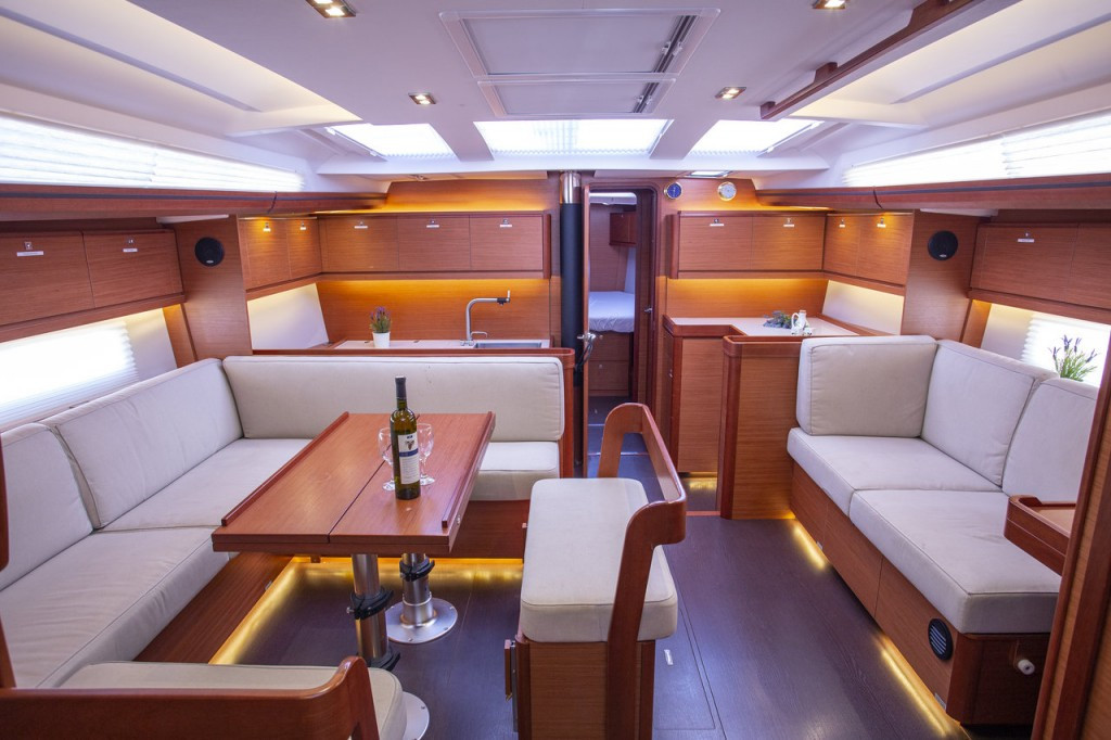 Yacht DUFOUR - 520 Grand Large "Nerthag"