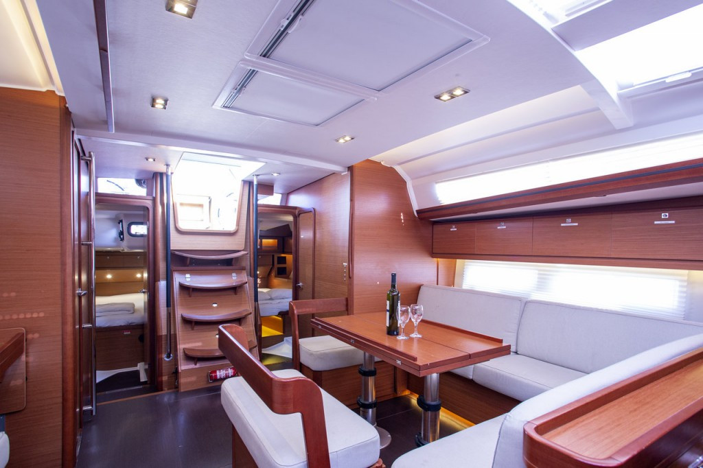 Yacht DUFOUR - 520 Grand Large "Nerthag"